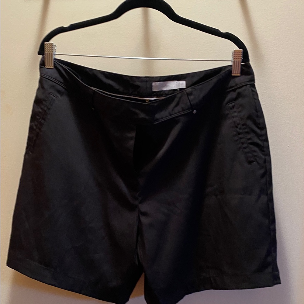 Lady Hagen Black Women's Bermudas